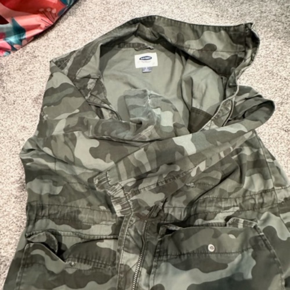 Old navy camo utility jacket